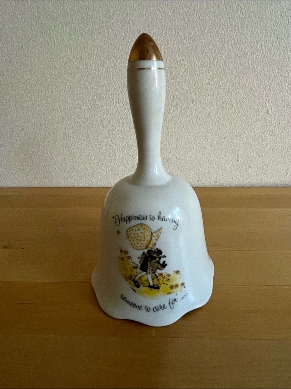 Vtg Holly Hobbie Porcelain Bell Happiness Is Having Someone To Care For Gold Cat